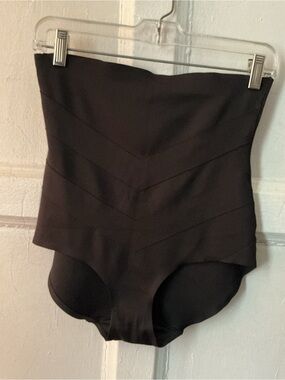 Under Where? Luxury Collection Black Shaping Briefs
